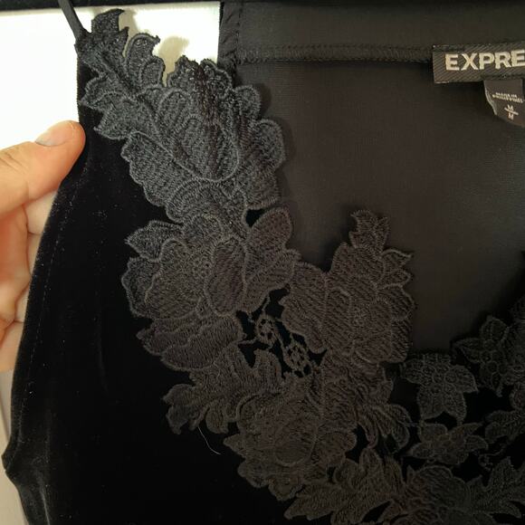 Express Black Velvet and Floral Lace Thong Bodysuit SZ M - Picture 7 of 8